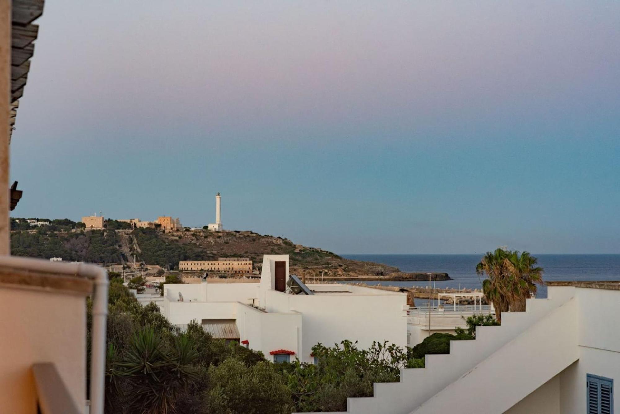 Casa Vacanze Orlando - Con Veranda Vista Mare A 200M Dal Mare Santa Maria di Leuca Exterior photo